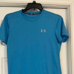 Mens Under Armour shirt medium